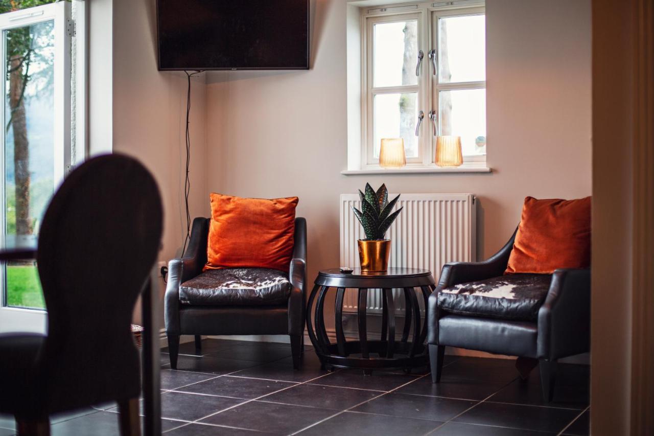 Beautiful 4-Bed Home, Hot Tub & Stunning Views - Abergavenny Buitenkant foto